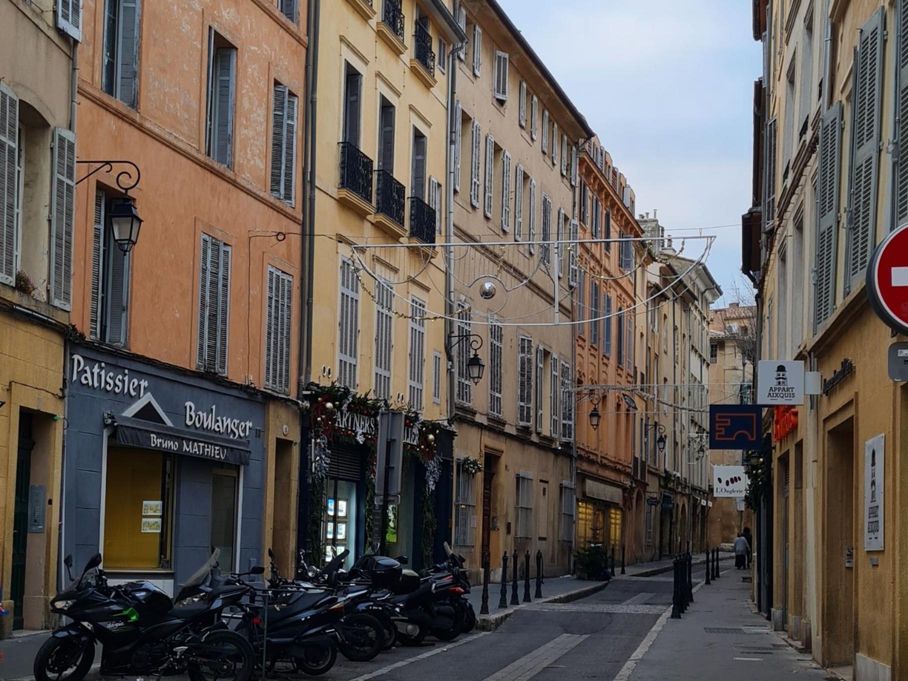 Les Suites De Montigny Aix-en-Provence Exteriör bild